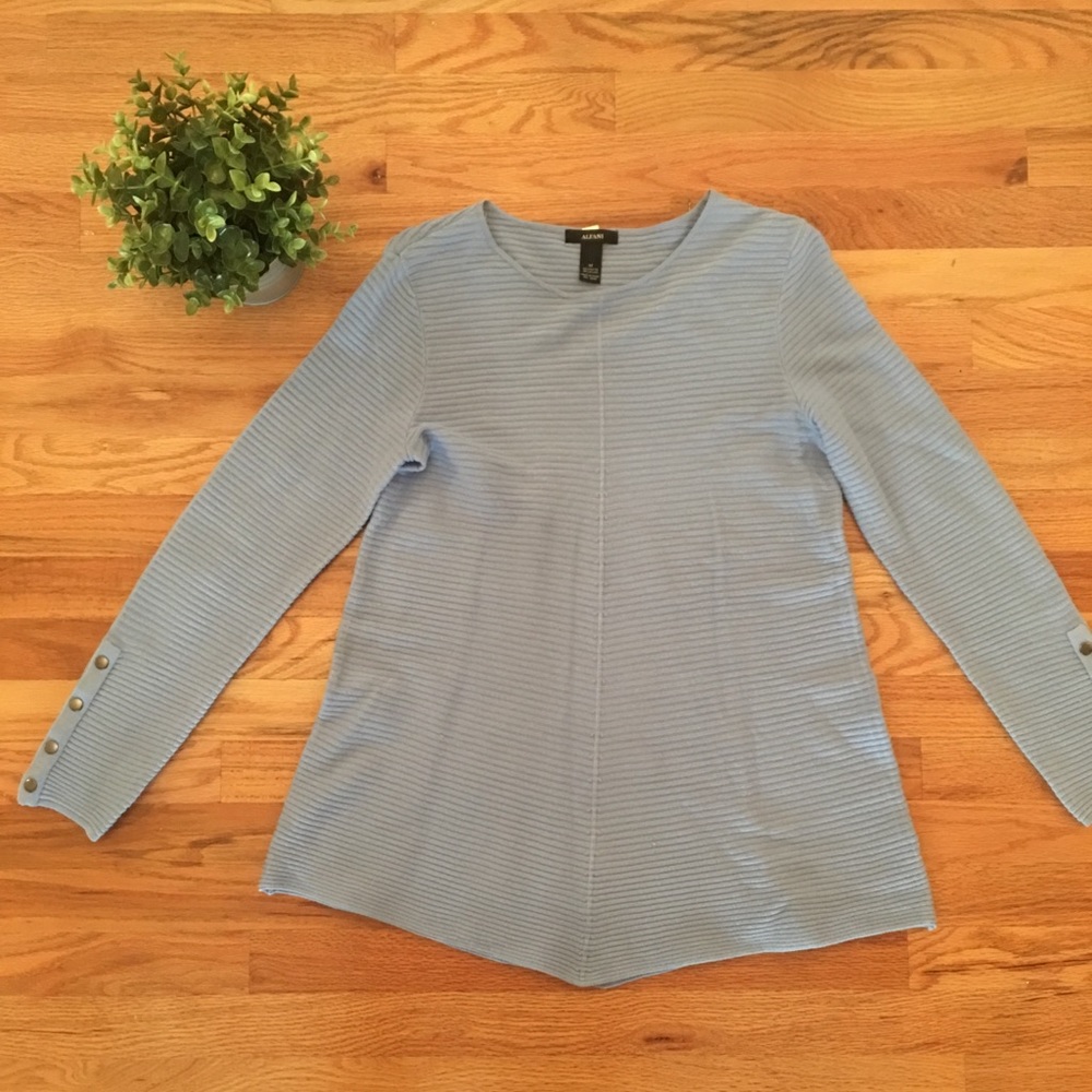 Alfani Sweater, baby blue, Size M